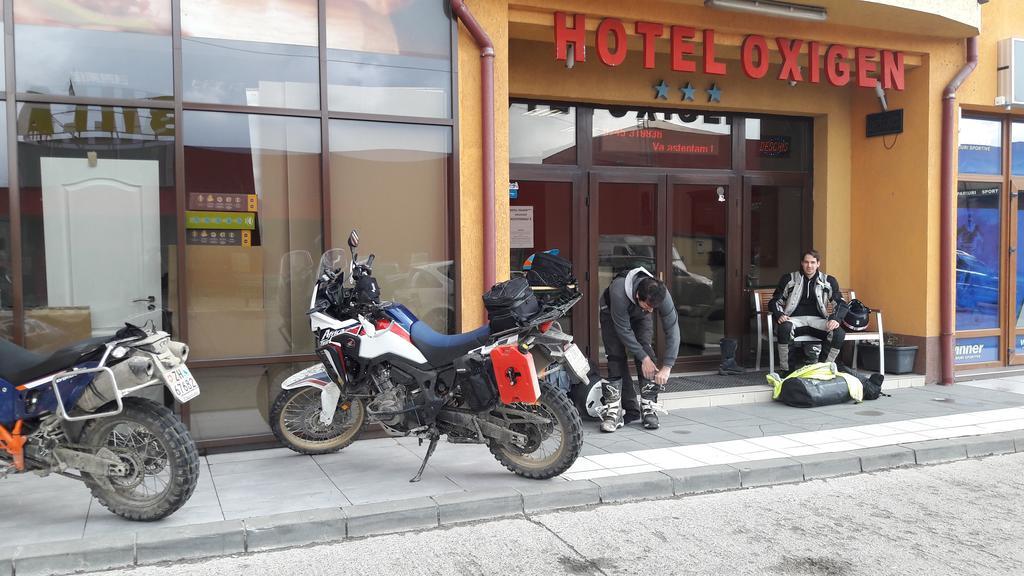 Hotel Oxigen Petroşani Exterior foto